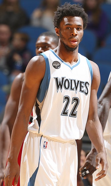 Wiggins lifts struggling Wolves over Kings, 99-95